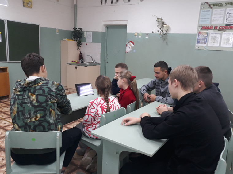 Укажите подпись к картинке.